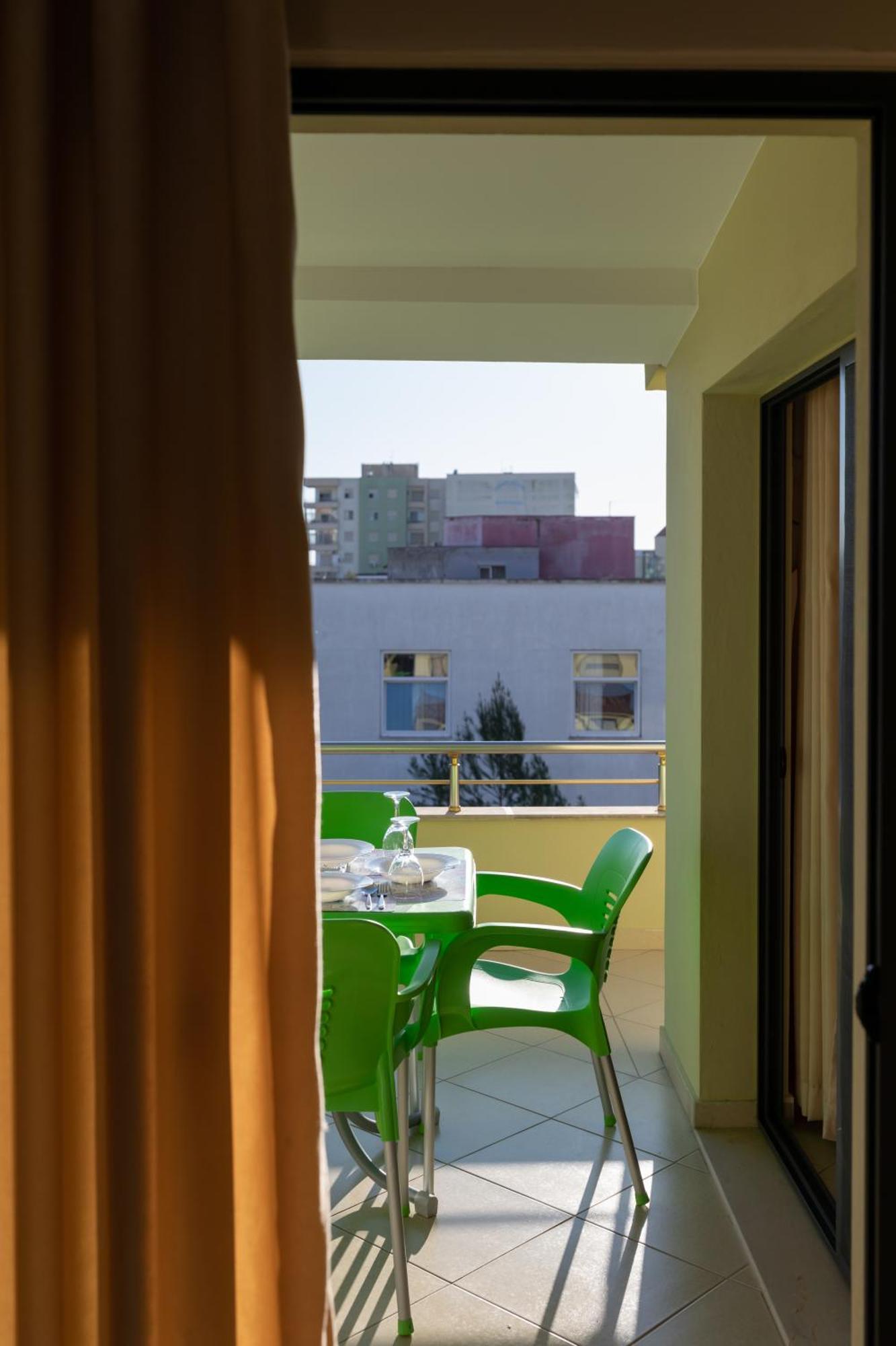 Vila Emi Apartment'S Dıraç Dış mekan fotoğraf